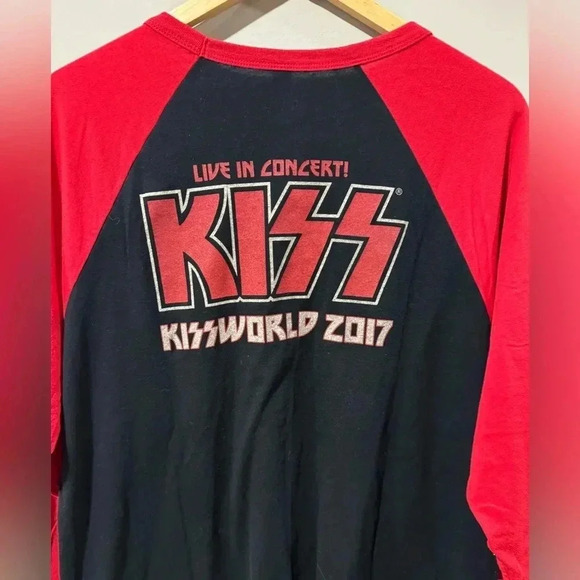 KISS  2017 World Tour Concert T-Shirt - Picture 6 of 8